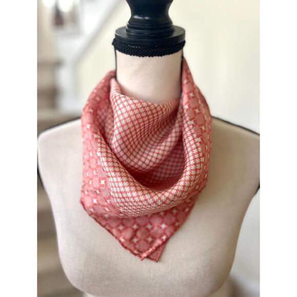 Vintage 90s Warm Pink Houndstooth Mosaic Trim 22x23 Silk Neck Scarf - Picture 1 of 5